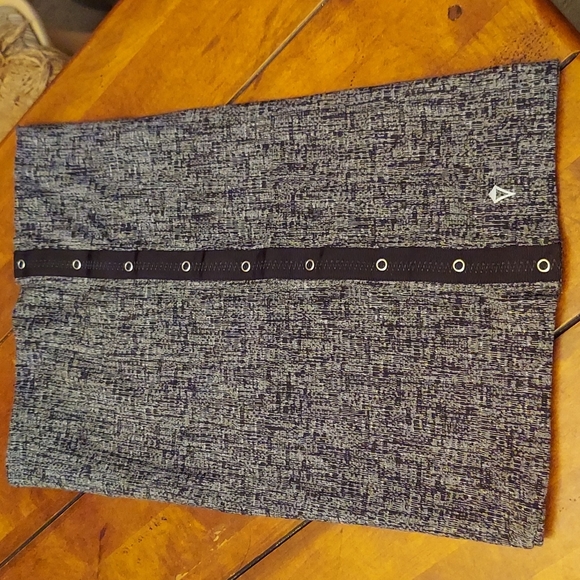 IVIVVA | VILLAGE CHILL SCARF | ONE SIZE - Picture 4 of 5